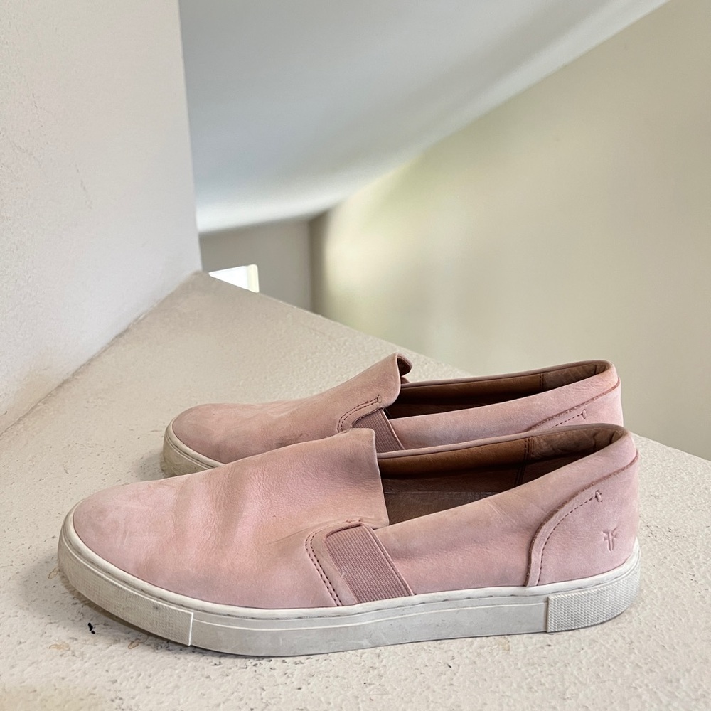 Frye Women’s Ivy Slip-On Sneakers Blush Pink Suede Leather Sandals Size 9M